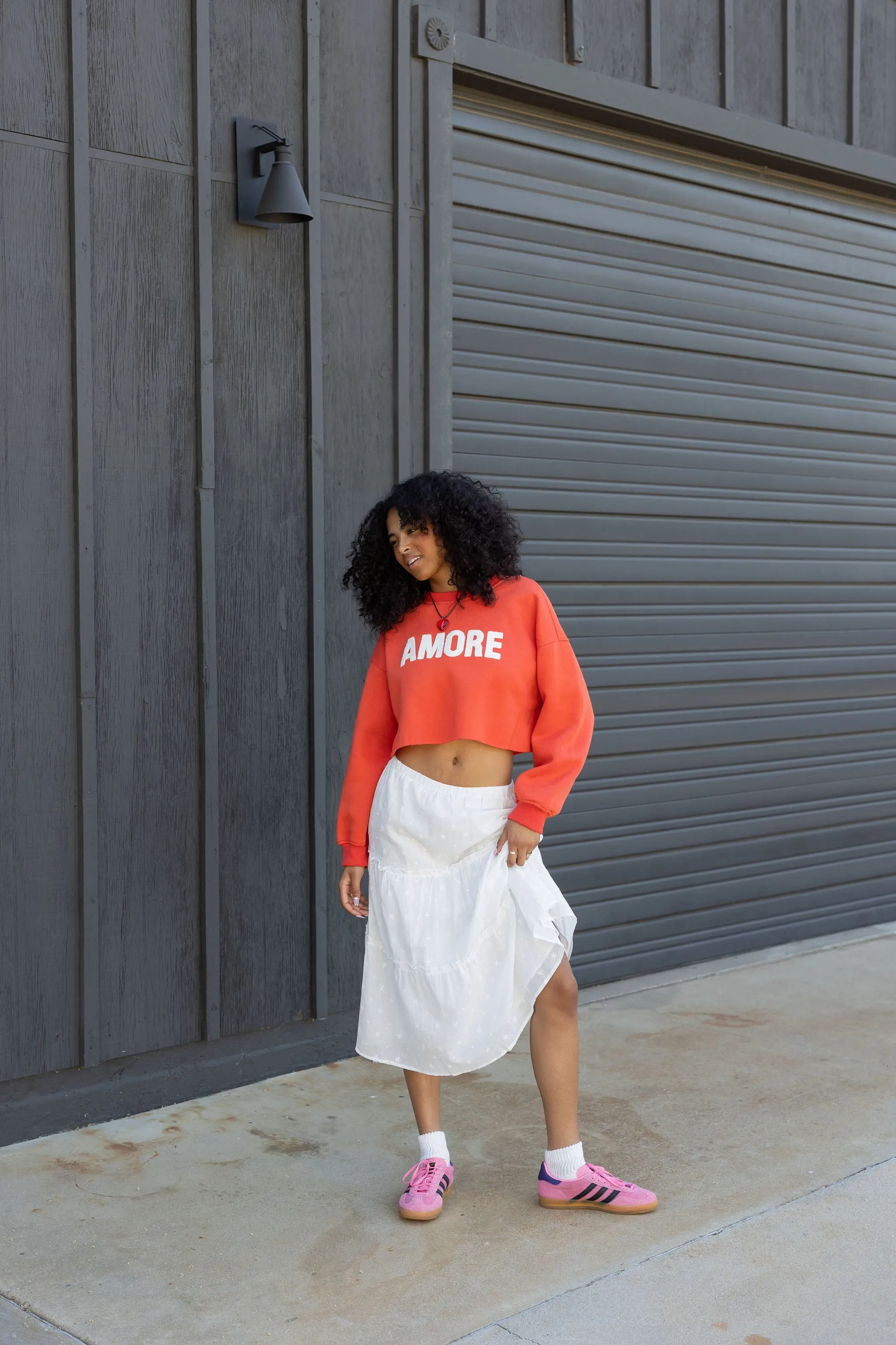 Amore Cropped Graphic Sweatshirt