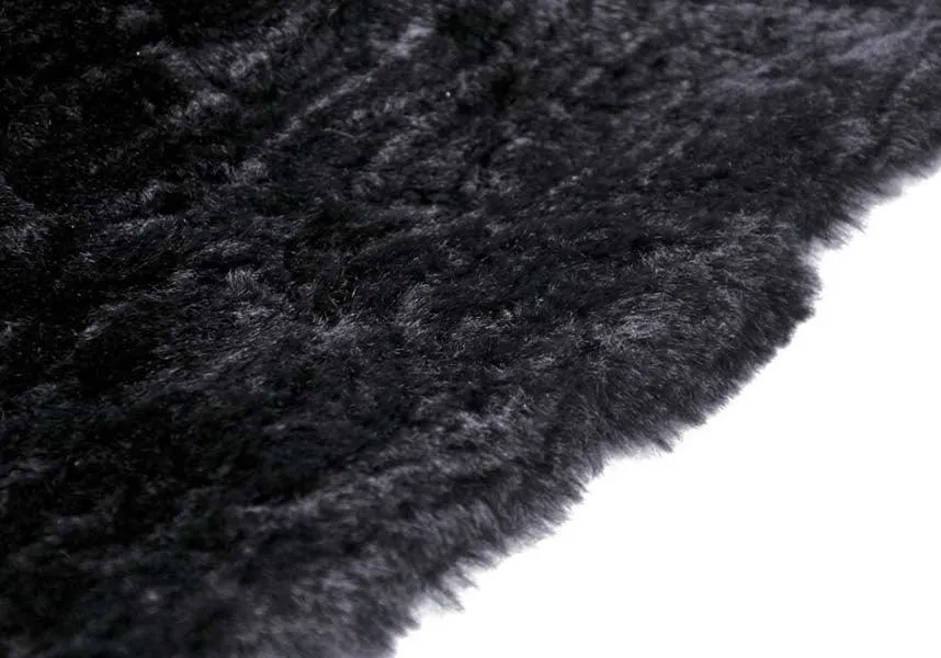 Black Bear Lolita | CAPE