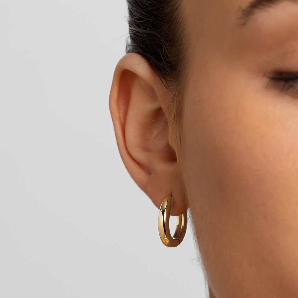 Midi Curve Hoop Earrings in Gold