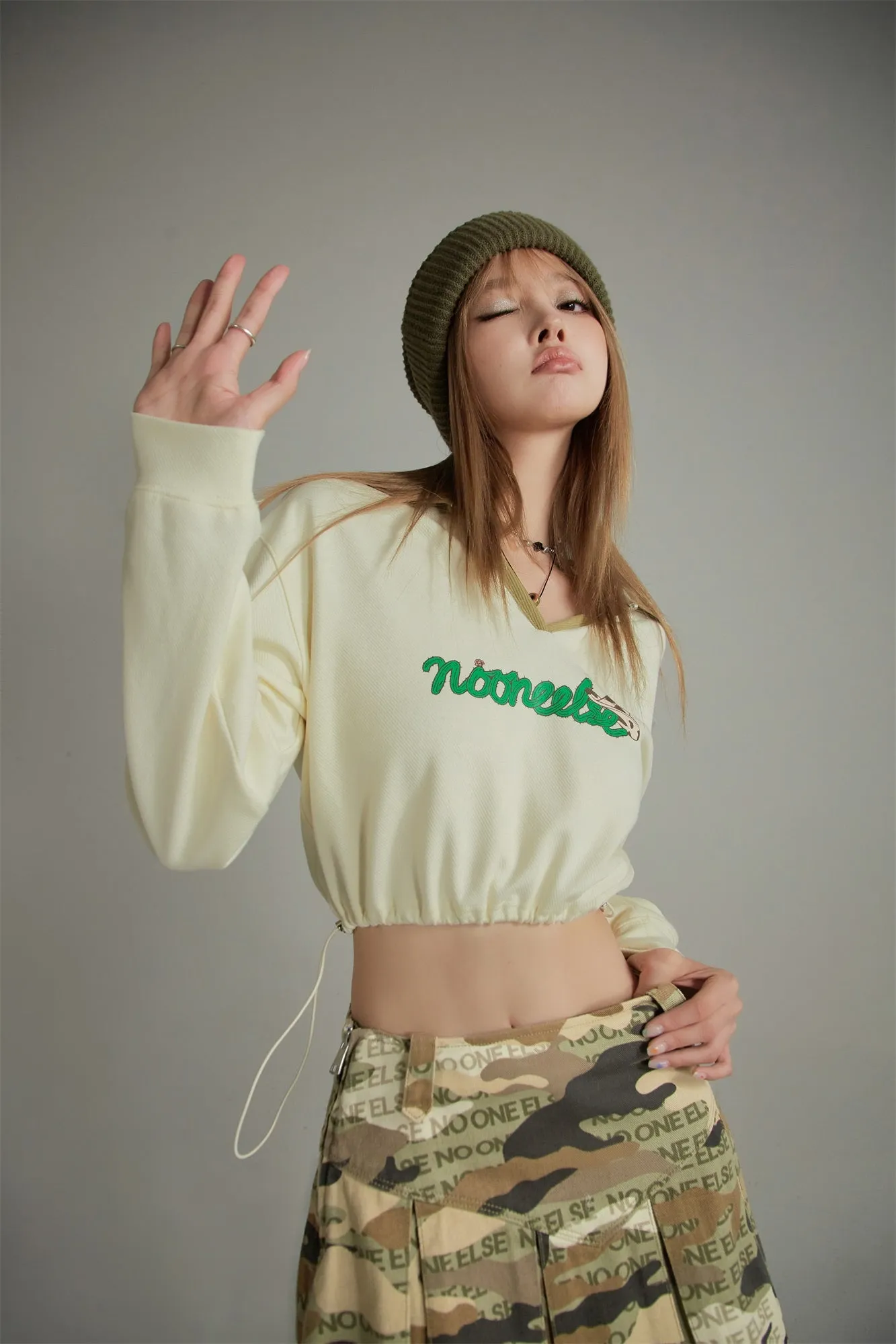 Noe Cropped Pullover Sweater