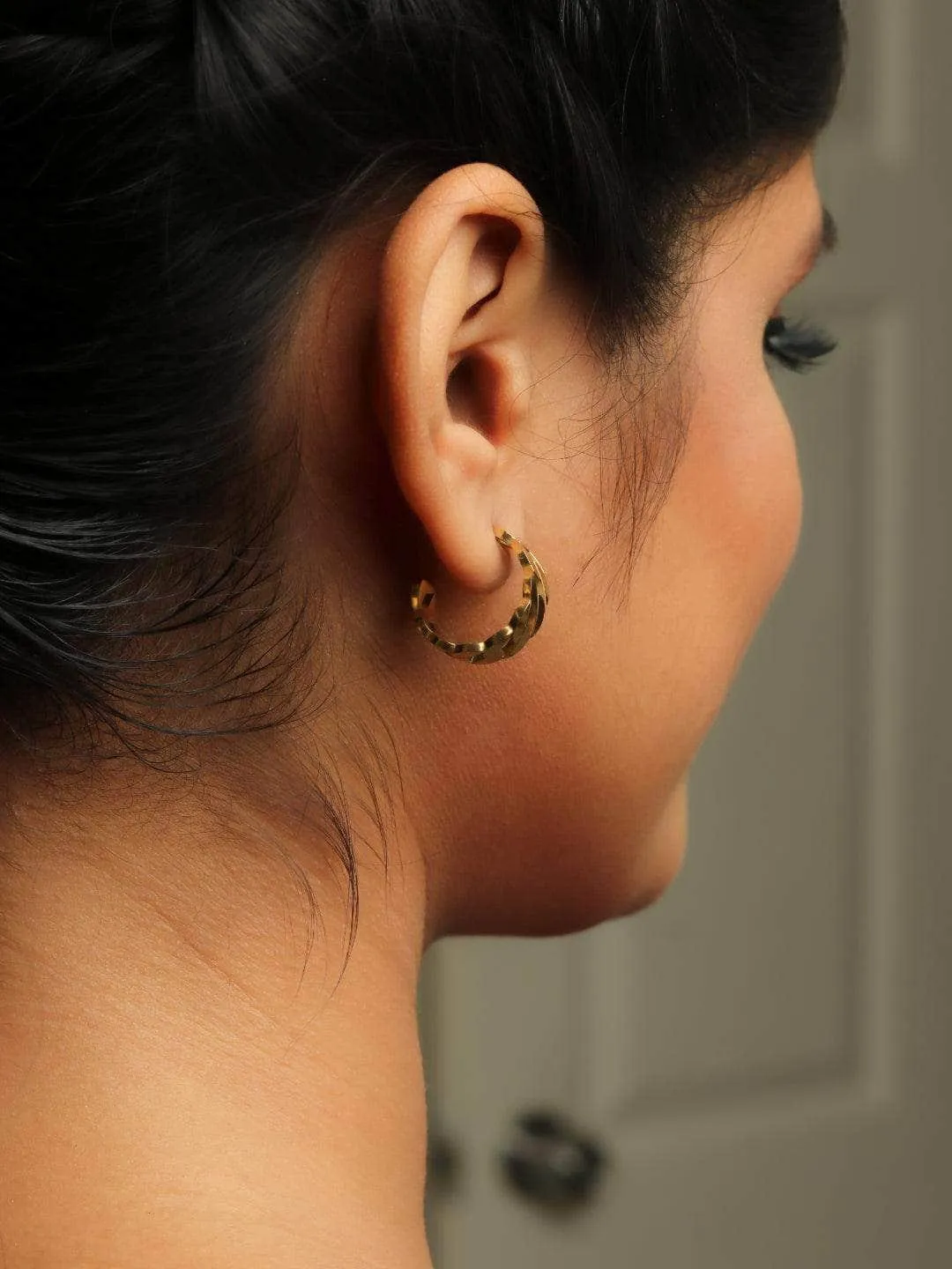 Nushrratt Bharuccha In Linked Flat Hoops