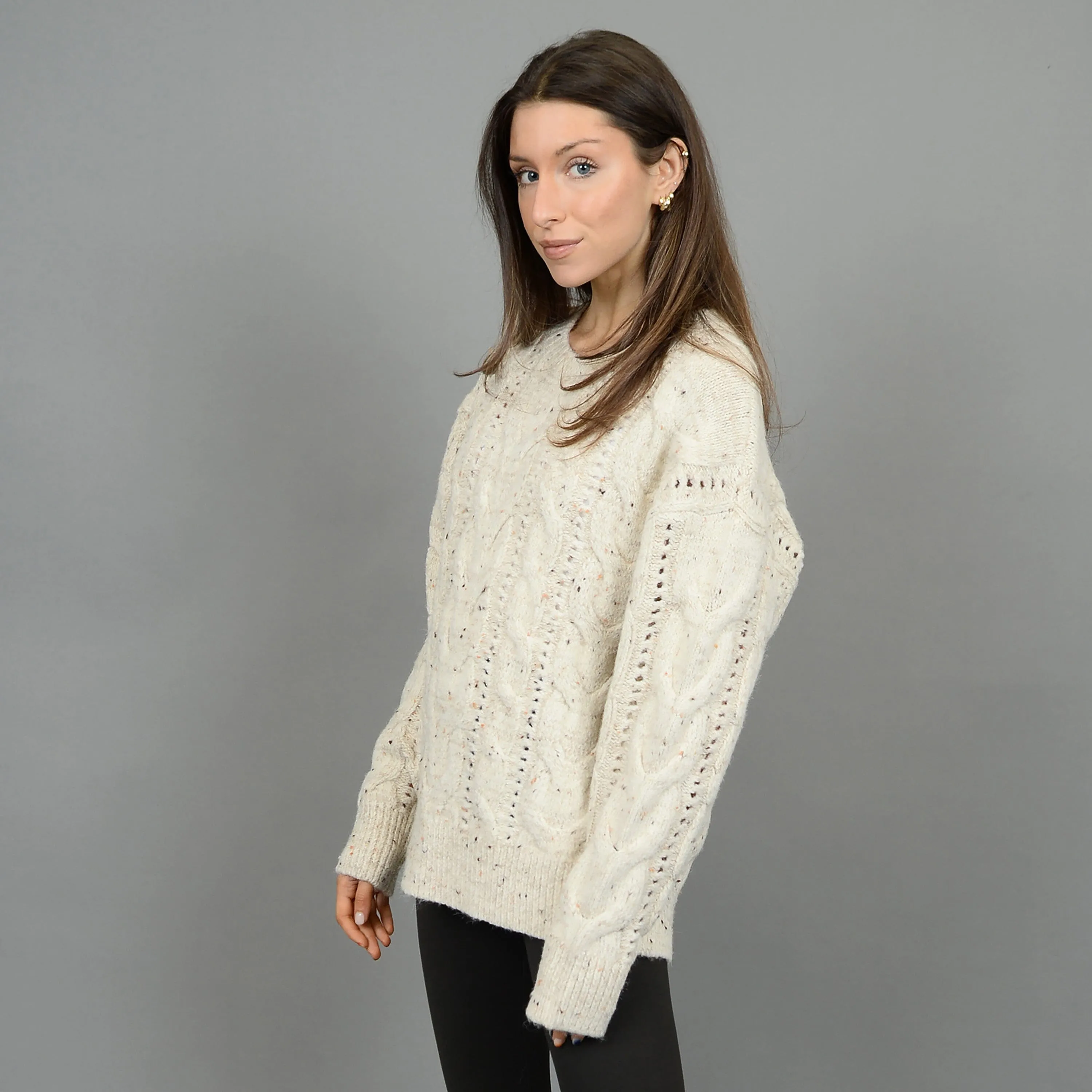 SPECKLED CABLE KNIT SWEATER