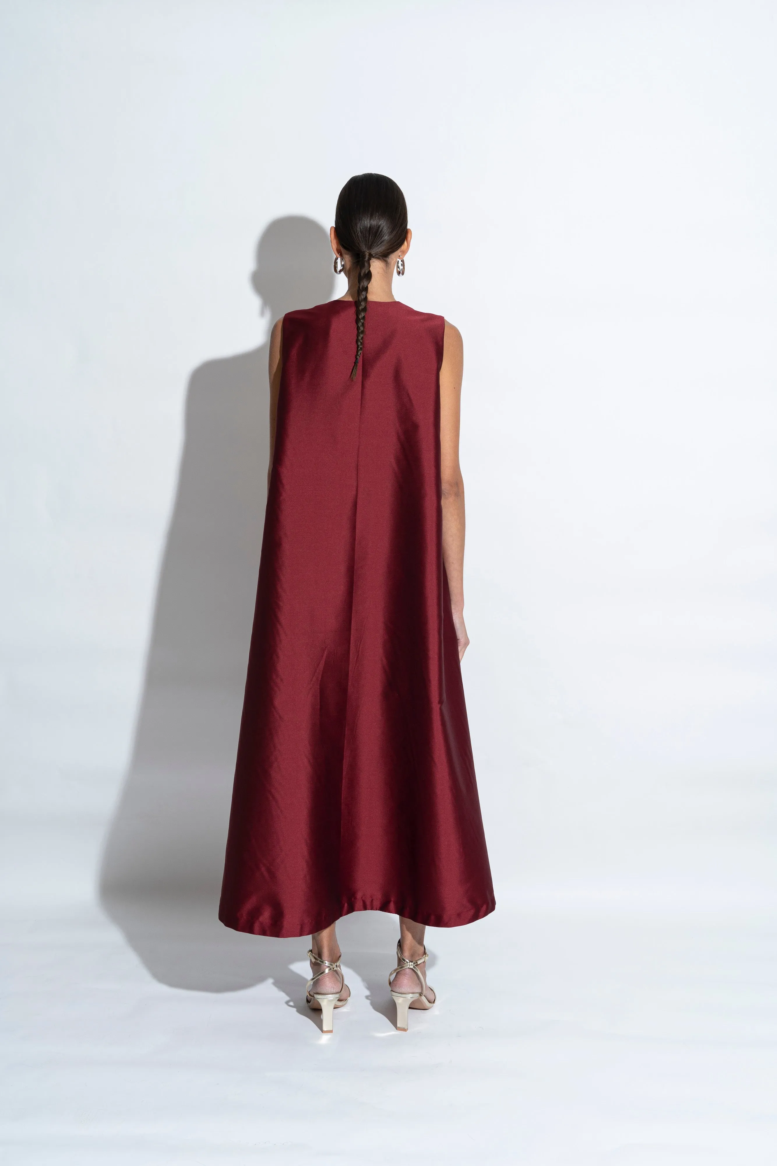 TAFFETA SLEEVELESS MAXI DRESS