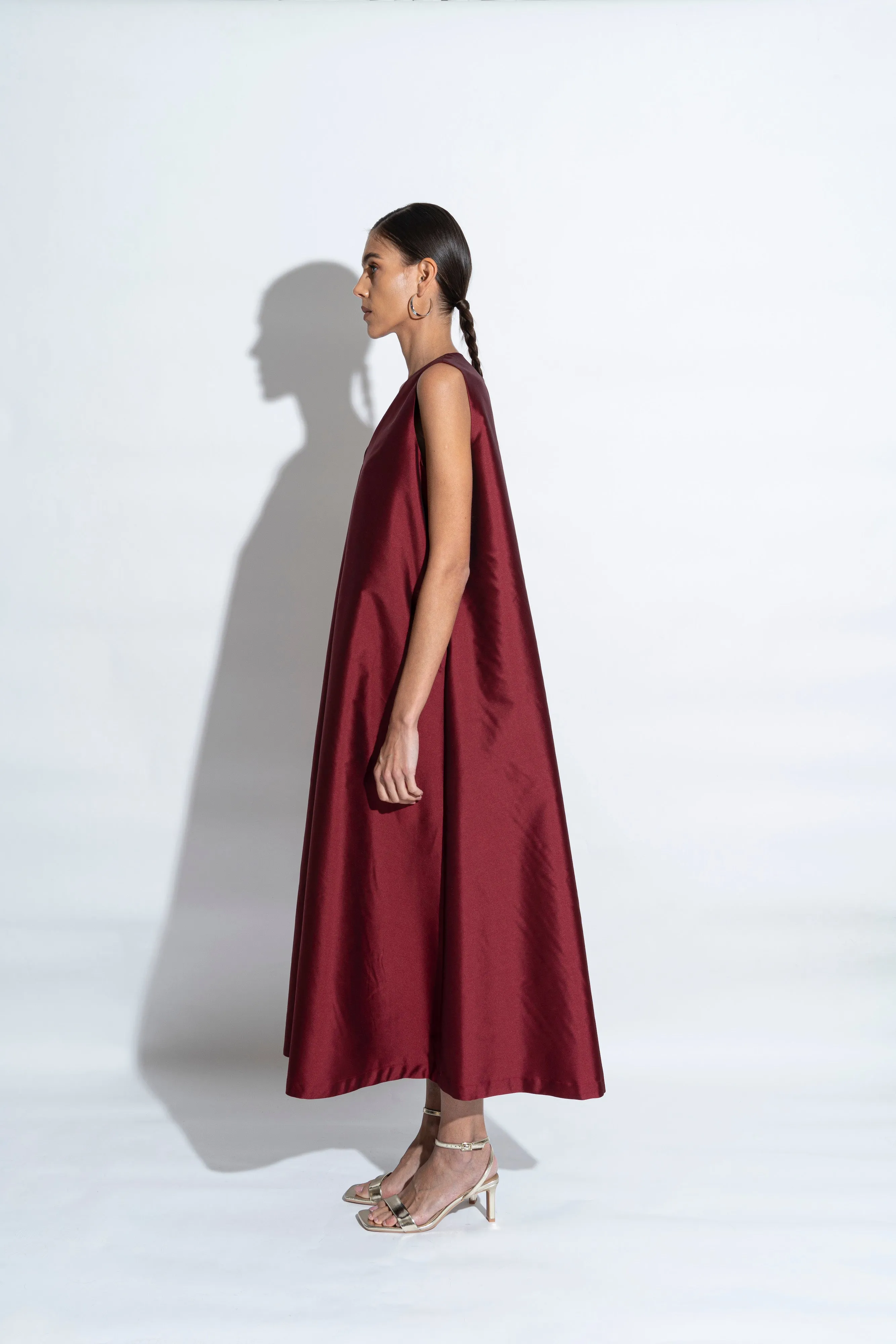 TAFFETA SLEEVELESS MAXI DRESS