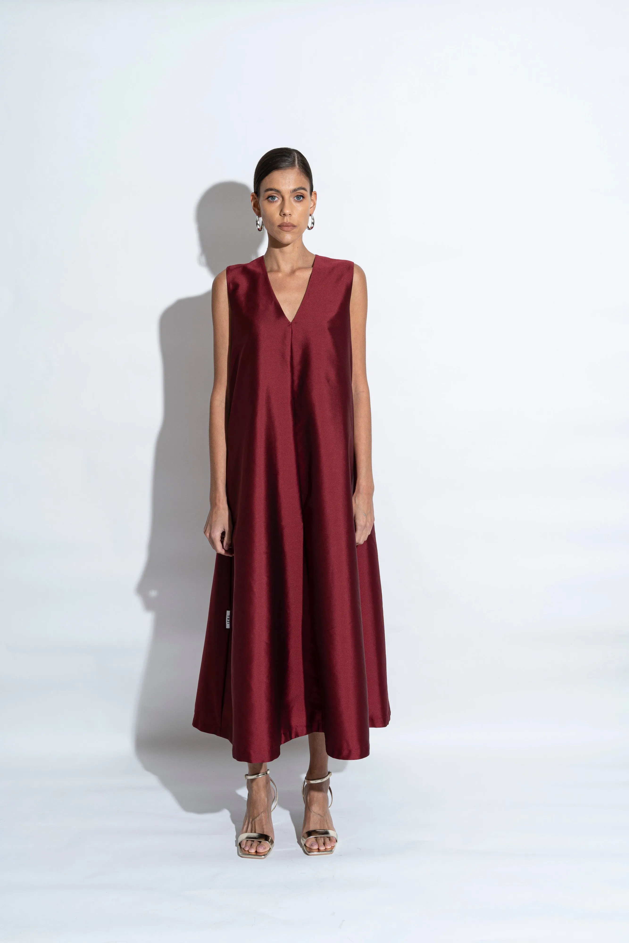 TAFFETA SLEEVELESS MAXI DRESS